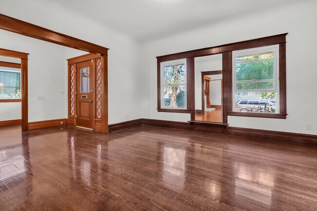 Foto del edificio - 2633 S Halldale Ave