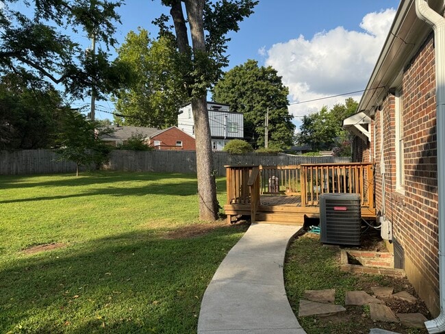 Back deck - 5532 Knob Rd