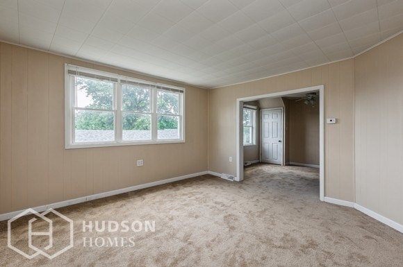 Building Photo - NOW AVAILABLE! - 9 Fairhill St, Burgettsto...