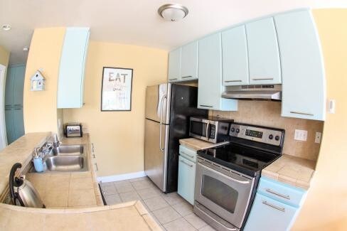 Cocina - 2138 Garnet Ave