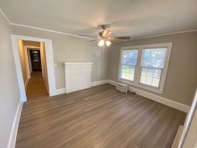 Foto del edificio - 614 S Zion St