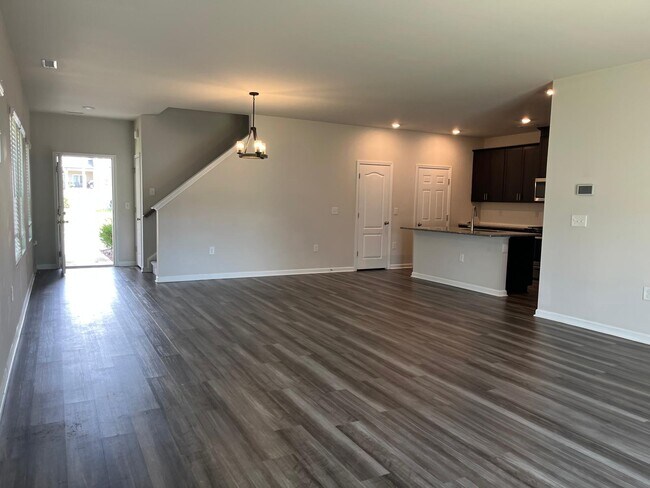 Building Photo - 128 Boone Lake Way