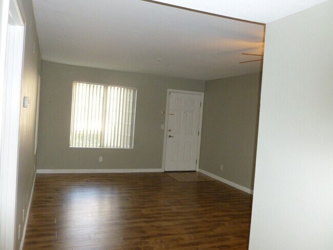 Foto del edificio - 2110 Sealion Dr