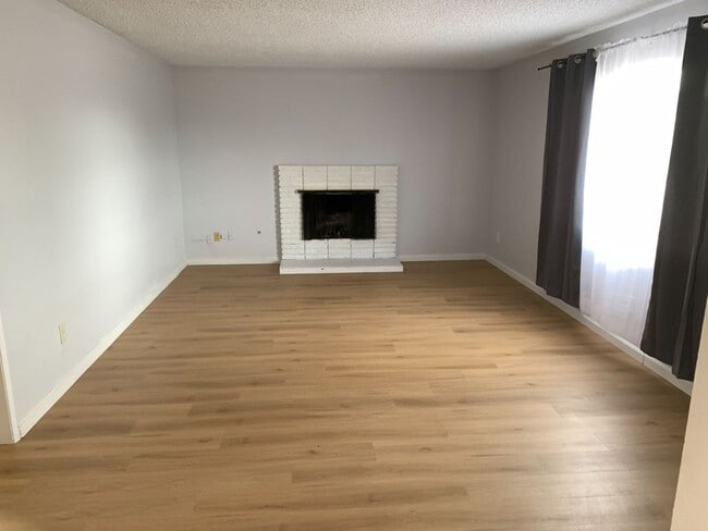 Foto del edificio - 3112 Pasadena St