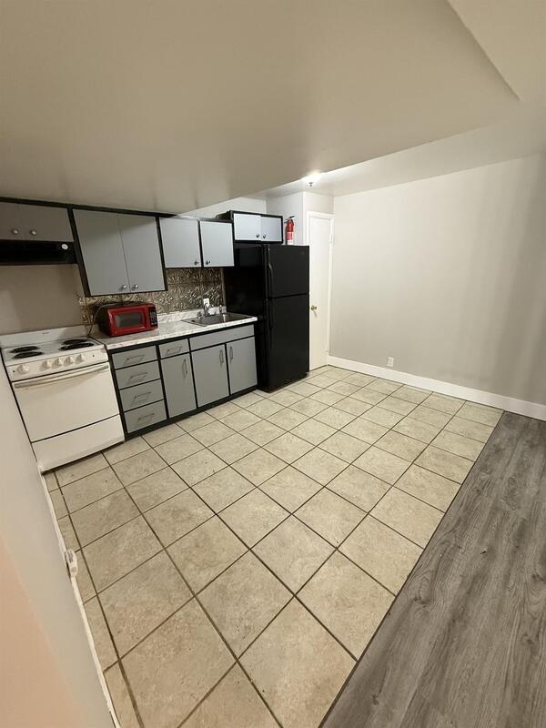 Foto del edificio - 3512 Dodge St