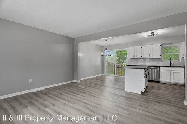 Building Photo - 5 br, 2 bath House - 705 S Montclaire Dr