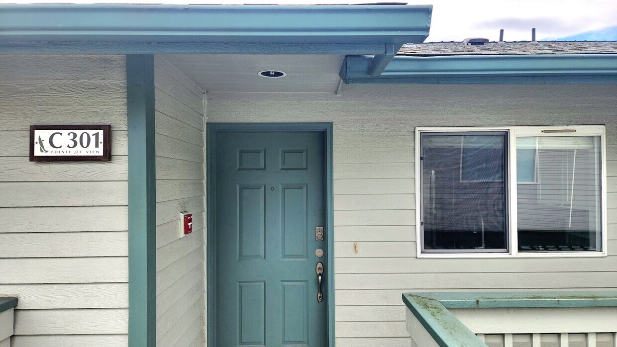 Foto principal - Lovely Oak Harbor Living and Pet Friendly!!