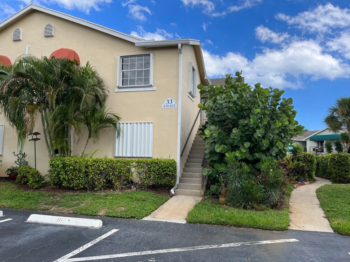 619 Waterside Dr, Hypoluxo, FL 33462 Townhome Rentals in Hypoluxo FL