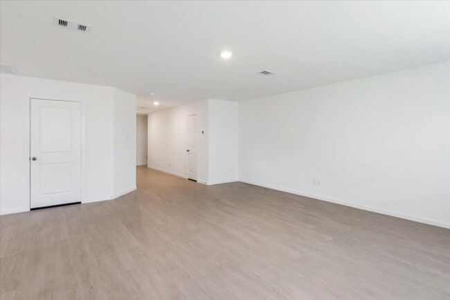 Foto del edificio - 12406 Lady Slipper Rd