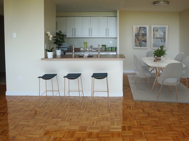 Building Photo - The Westwood