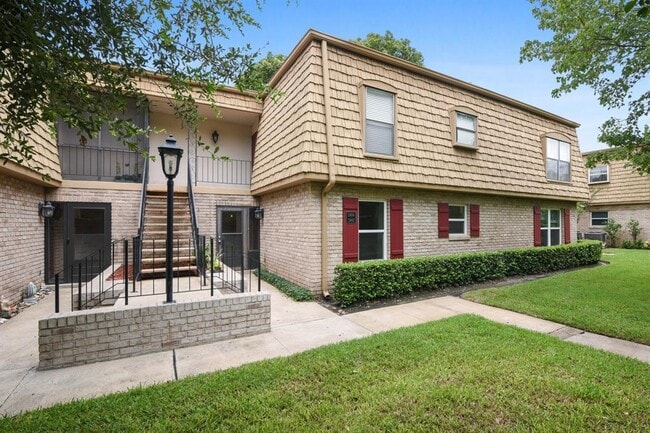 3 bedroom/2 Baths Condo - 200 Saint Andrews Blvd