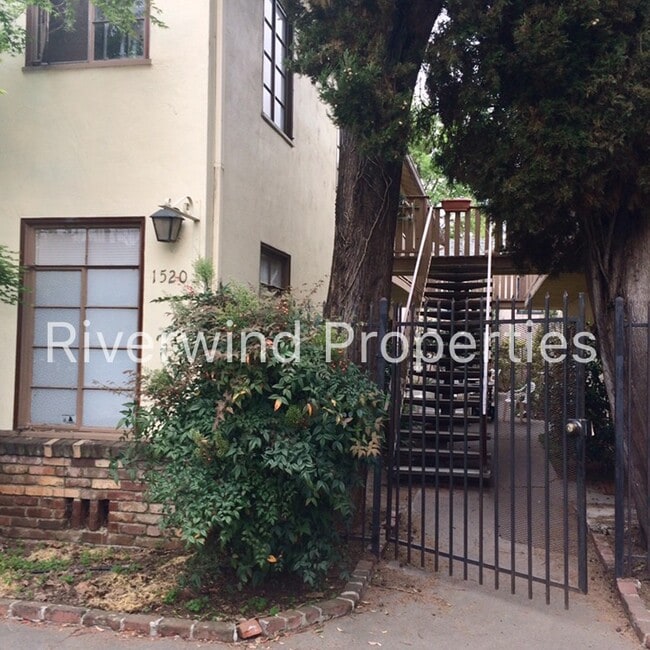 Building Photo - 1520 25th St