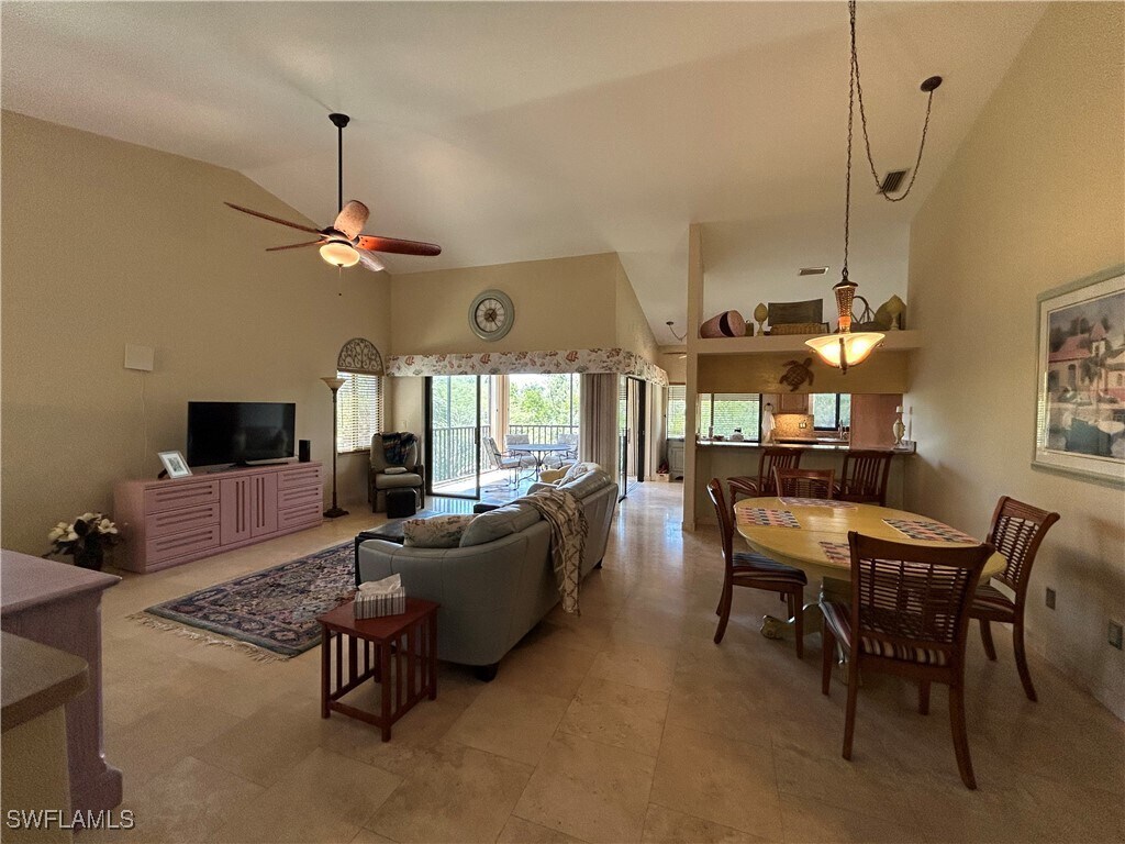Foto principal - 16540 Heron Coach Way