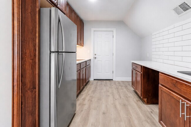 Foto del edificio - 6337 W Patterson Ave