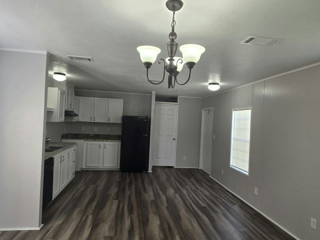 Foto del edificio - 217 Magnolia Ln