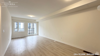 Building Photo - 803-1695 Dersan St