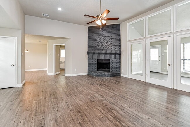 Building Photo - 7410 Aberdeen Dr