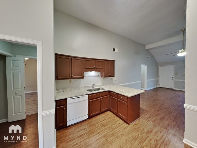 Building Photo - 7153 Kimlee Cove