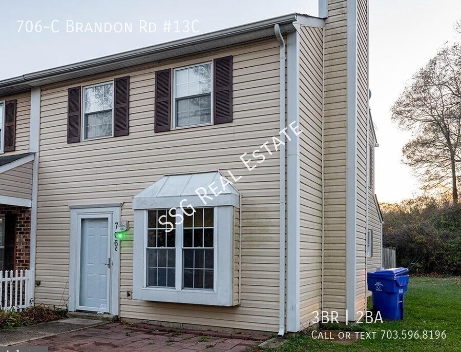 3 Bedrooms and 1.5 bath Townhouse in quie... Condo for Rent in