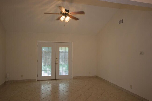 Building Photo - 5204 Village Trail