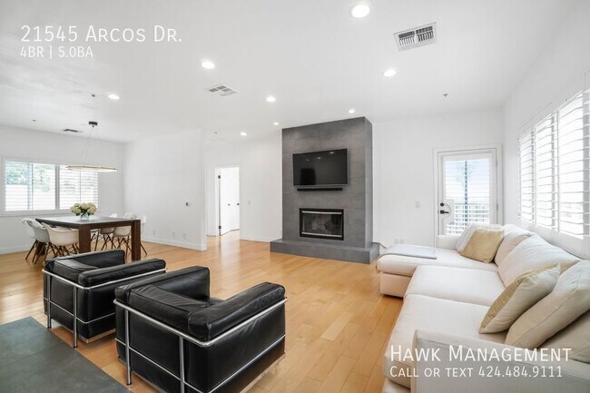 Building Photo - 21545 Arcos Dr