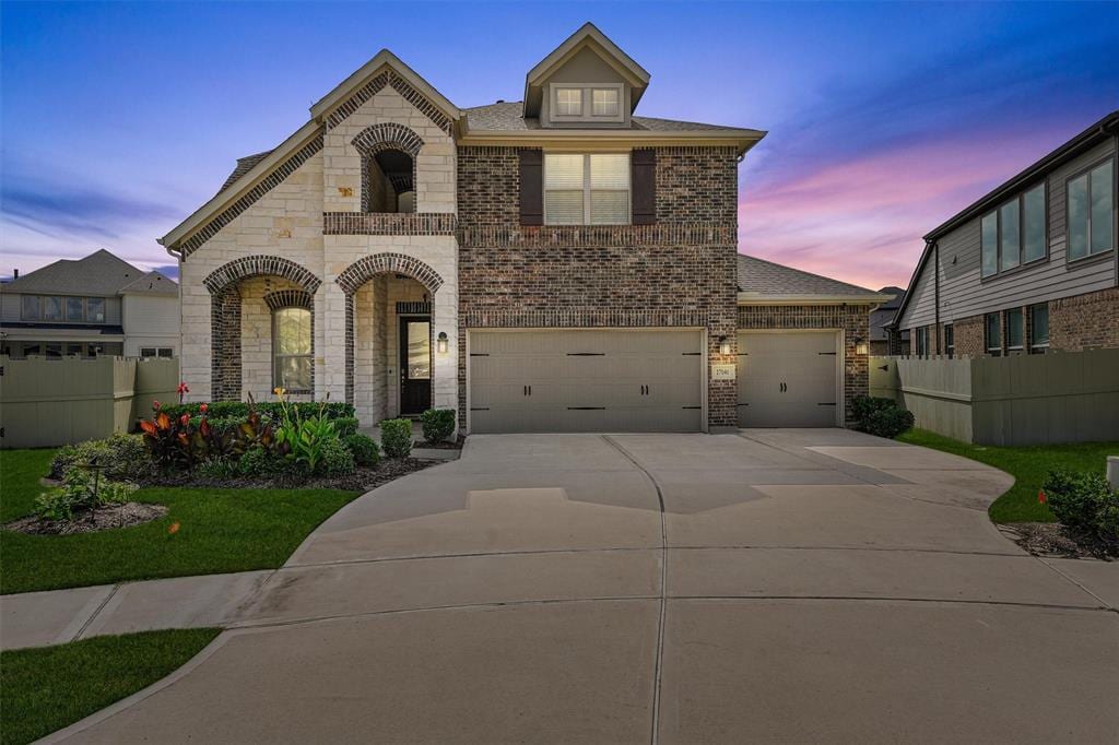 Primary Photo - 17040 Shy Leaf Ct