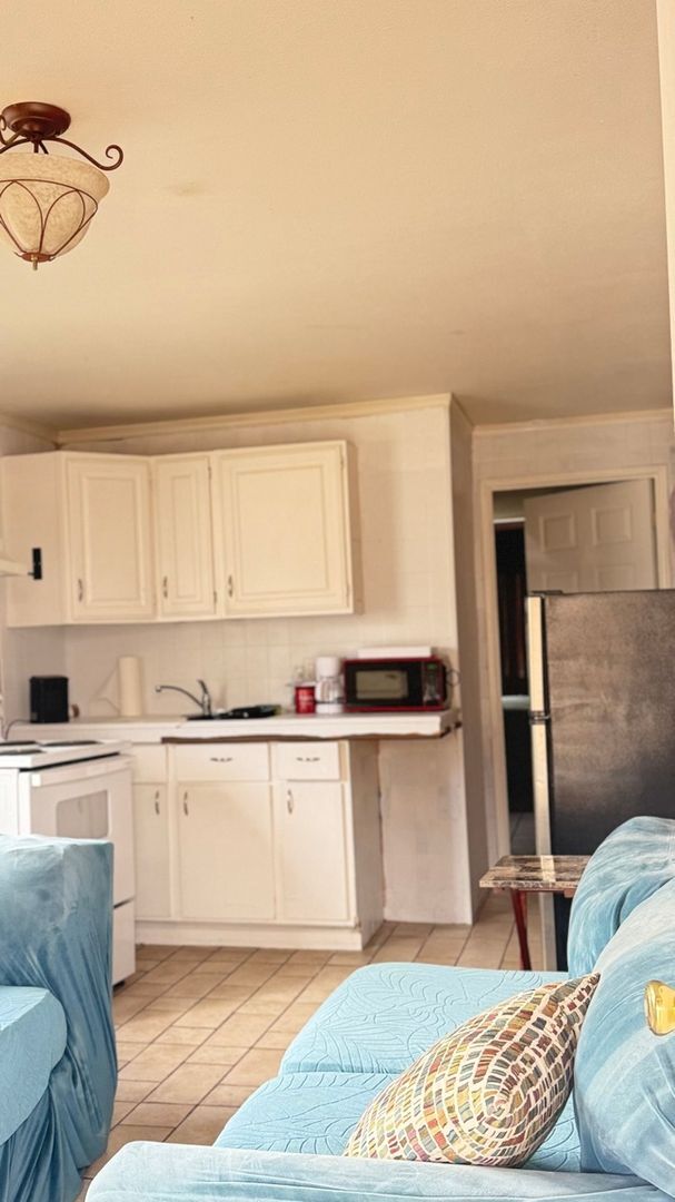 Foto del edificio - Charming 1BR Duplex in Lake Elsinore