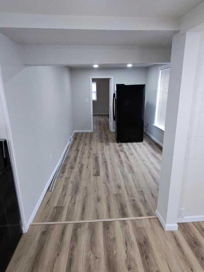 Foto del edificio - 2429 N 53rd St