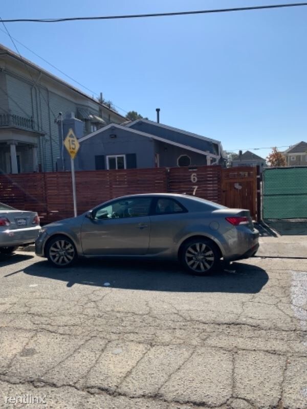 Building Photo - 1 br, 1 bath Apartment - 671 Apgar Street