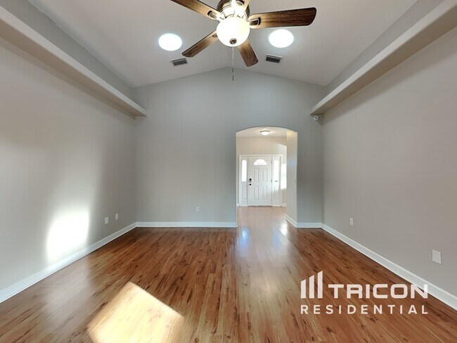 Foto del edificio - 9208 64th Ct E