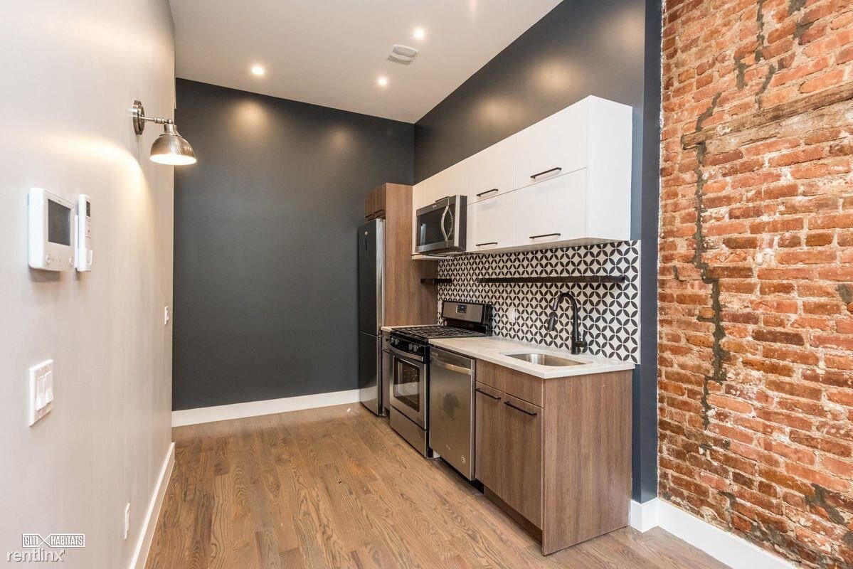 Building Photo - 3 br, 1.5 bath  - 368 Palmetto St