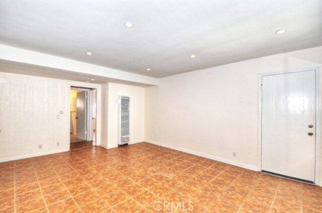 Foto del edificio - 250 Cliff Dr