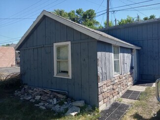 Building Photo - 34 1/2 Broadwater Ave