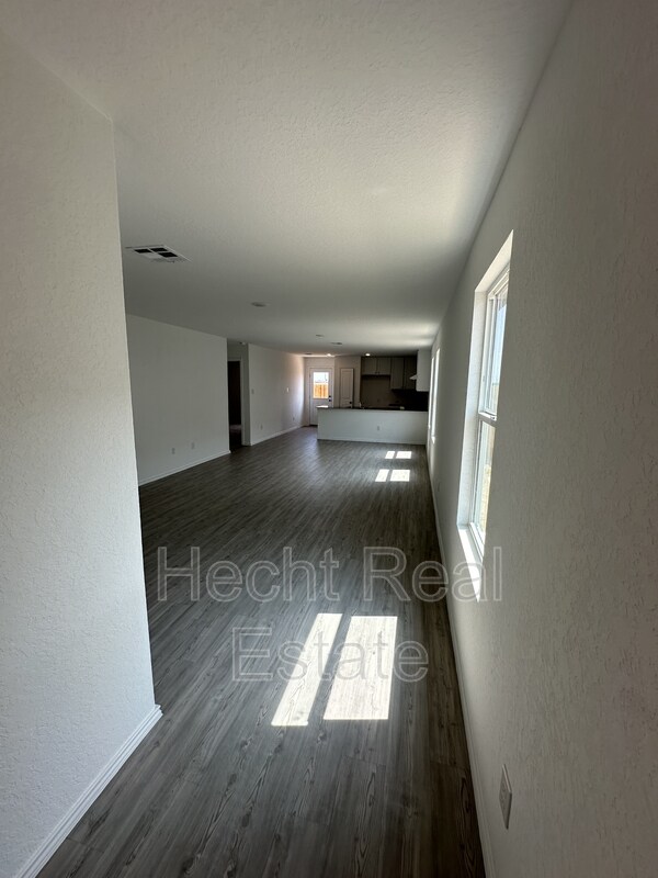 Foto del edificio - 2437 Broken Arrow