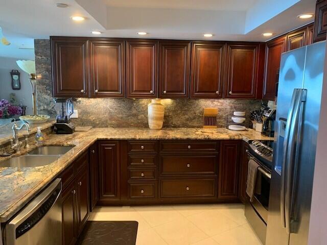 Building Photo - 3000 N Ocean Dr