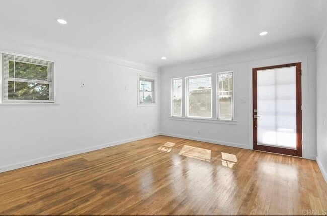 Building Photo - 6908 Sumac Dr