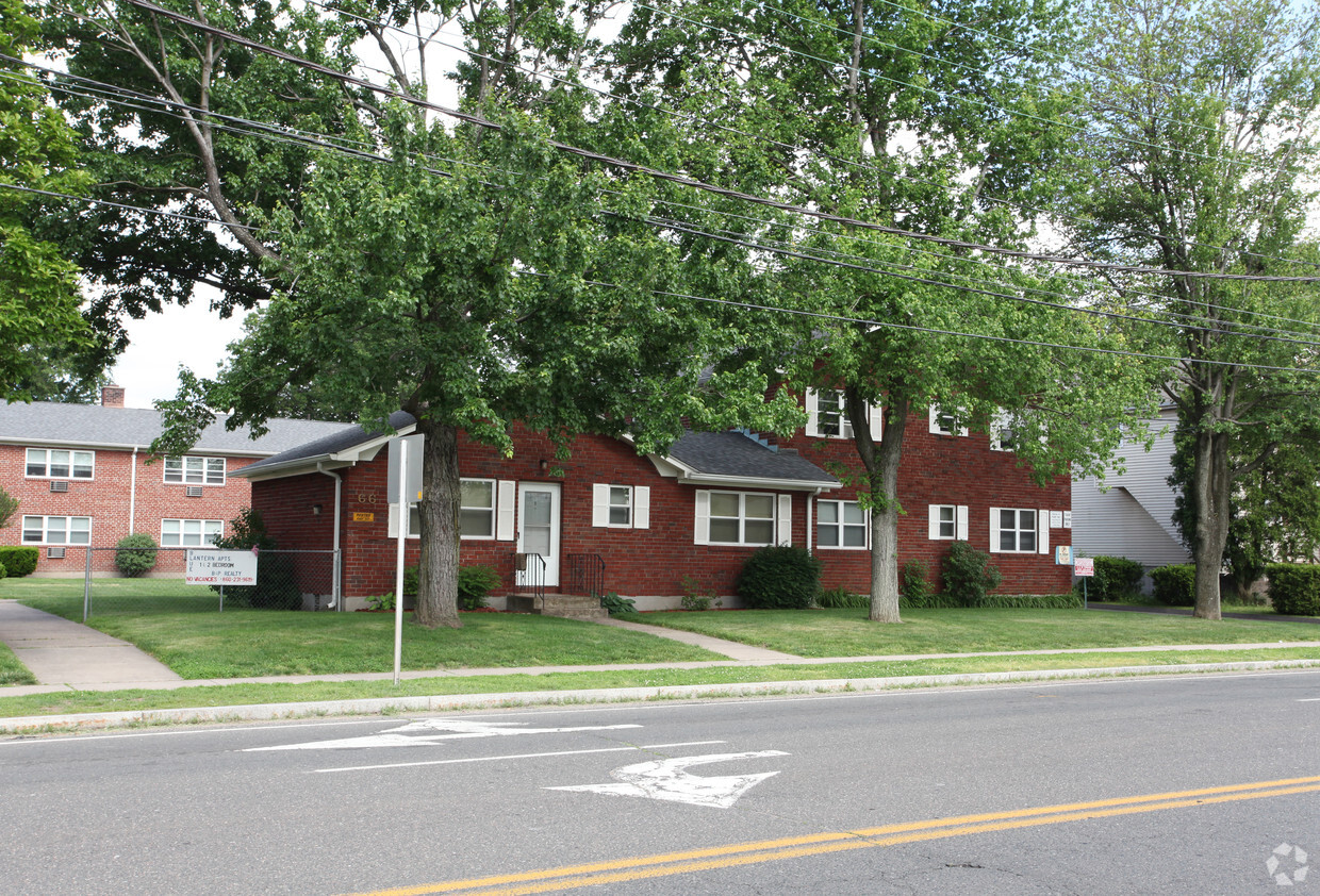 Building Photo - 64-66 School St