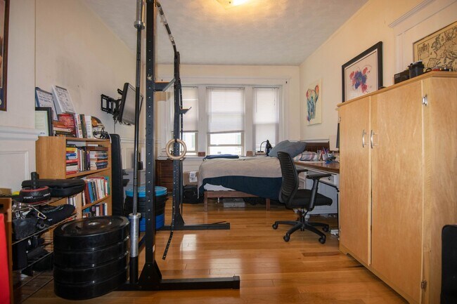 Foto del edificio - Allston 2 Bed – Heat & Hot Water Included – Cats OK – 9/1 Move-In