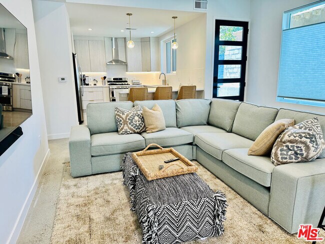 Foto del edificio - 948 E 67th St