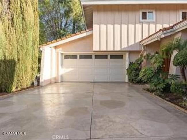 Building Photo - Beautiful 5-Bedroom Home in Westlake Village