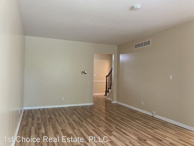 Building Photo - 3 br, 1.5 bath House - 2950 Briarwick Dr