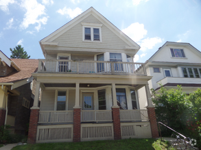 Building Photo - 2816 N Fratney St