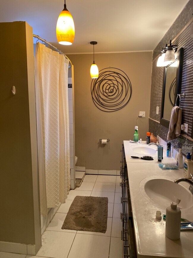 Foto del edificio - 2965 N Lincoln Ave