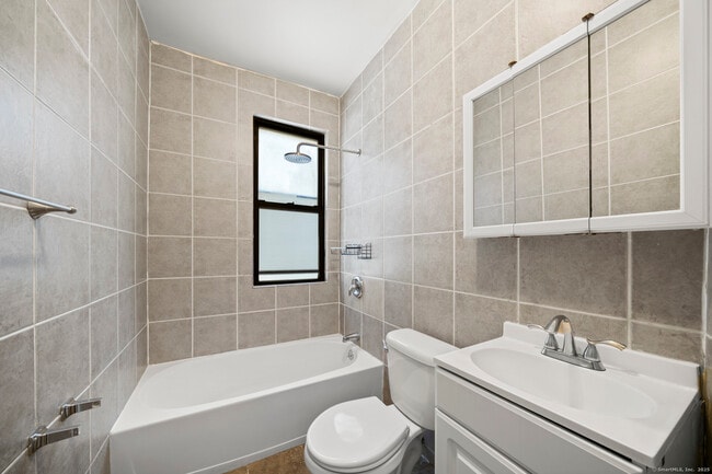 Foto del edificio - 217 Woodlawn Terrace