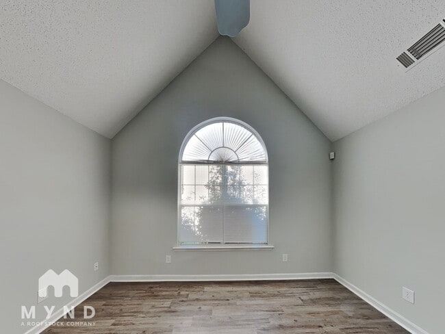 Building Photo - 1288 N Hampton Dr
