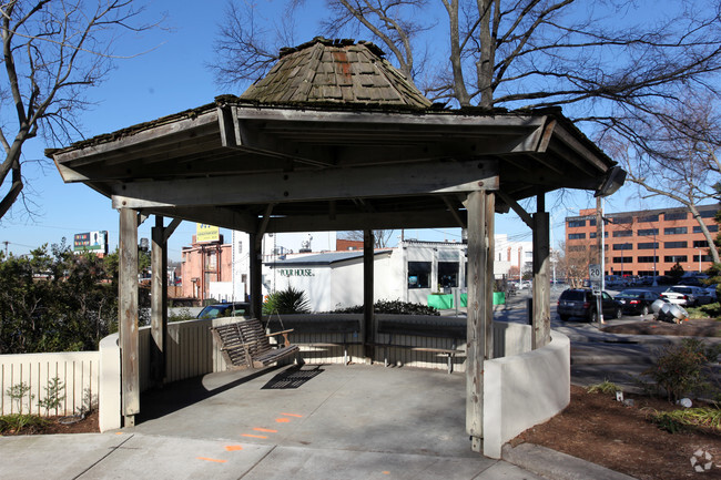 Building Photo - Gateway Plaza