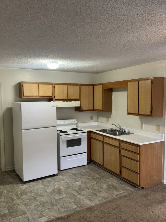 Building Photo - 712 Patton Cir