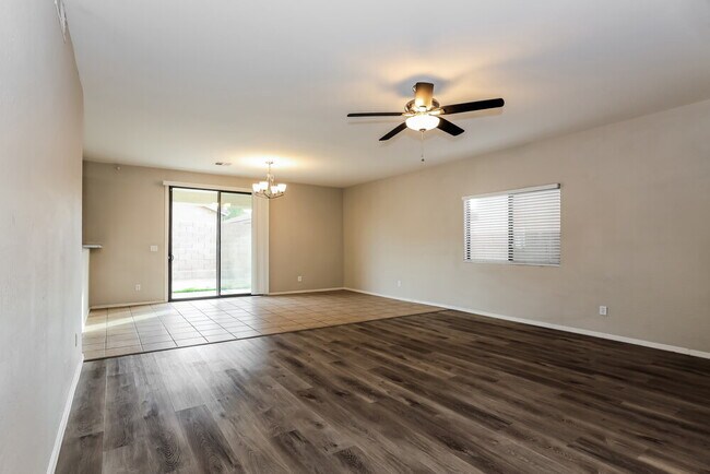Foto del edificio - 815 W St Charles Ave