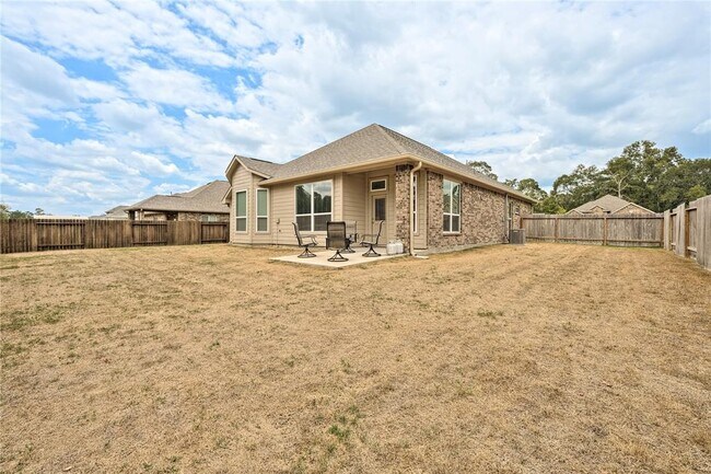 Foto del edificio - 676 W Linnwood Dr