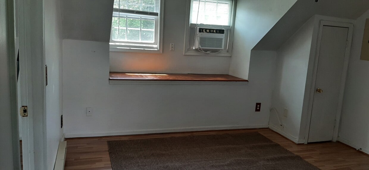 Living room - 6979 Walston Switch Rd